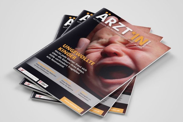 Ein kleiner Fächer aus drei Magazinen.